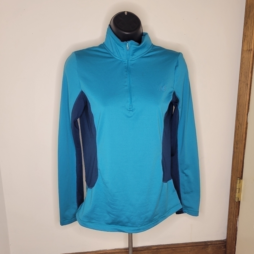 𝅺new Balance Women's Lightning Dry Half Zip Jacket - Size (S) - Great Condition